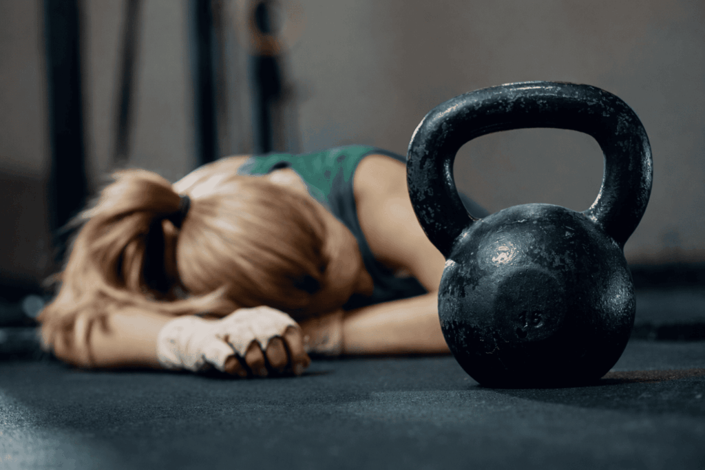 6 Sinais de Overreaching no CrossFit (Antes que Vire Lesão)